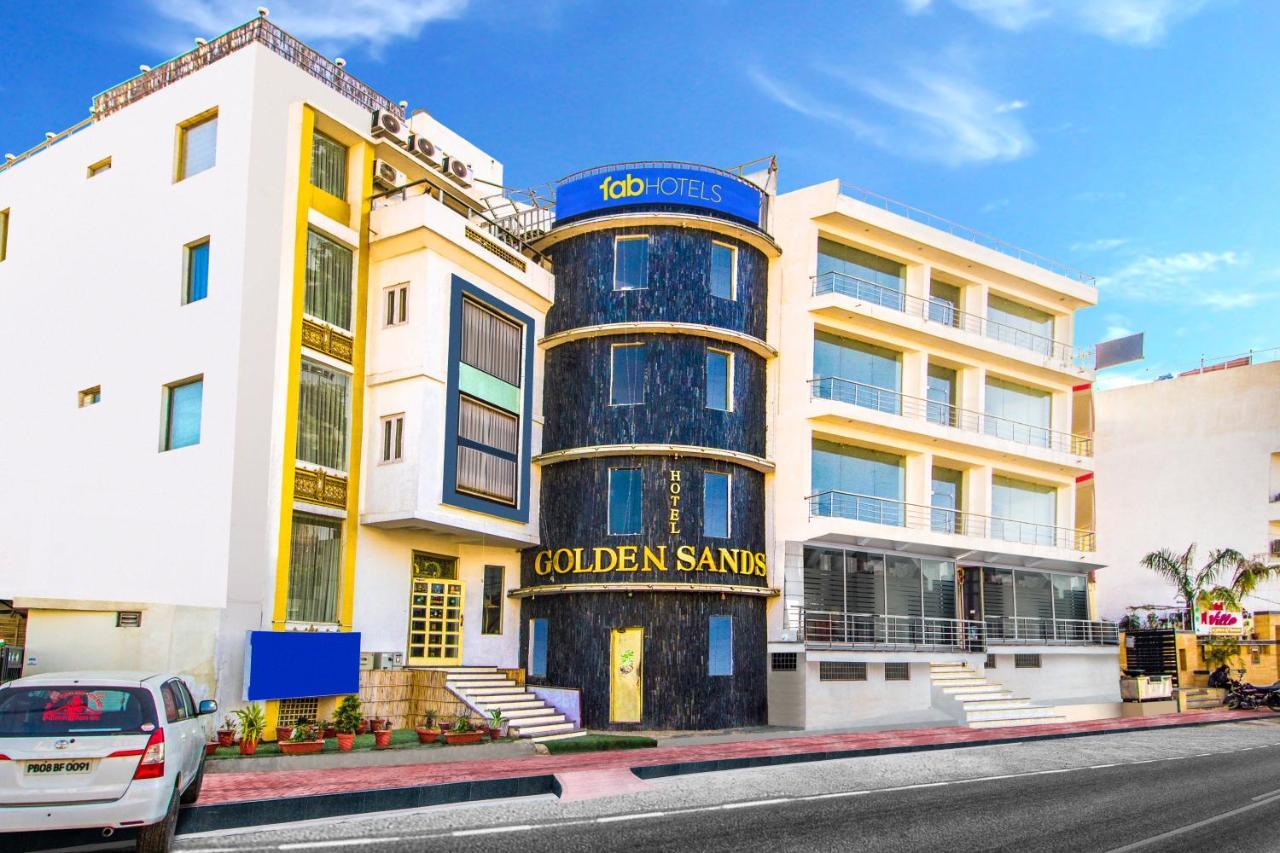 Hotel Golden Sands Джайпур Екстер'єр фото